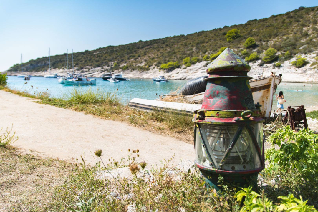 Zaplovili smo iz Šibenika put juga i otkrili tajne magičnih dalmatinskih otoka