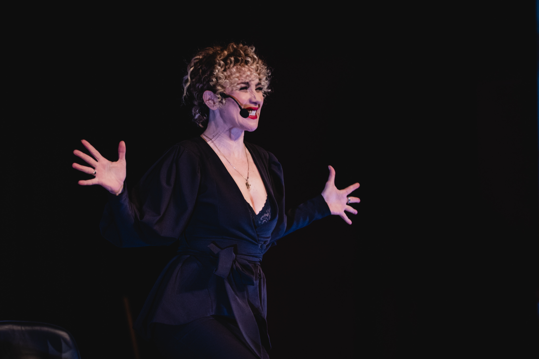 Ecija Ojdanić Šibenčane odvela u ‘Vla-Vla-Vlajland’ i nasmijala ih do suza! 