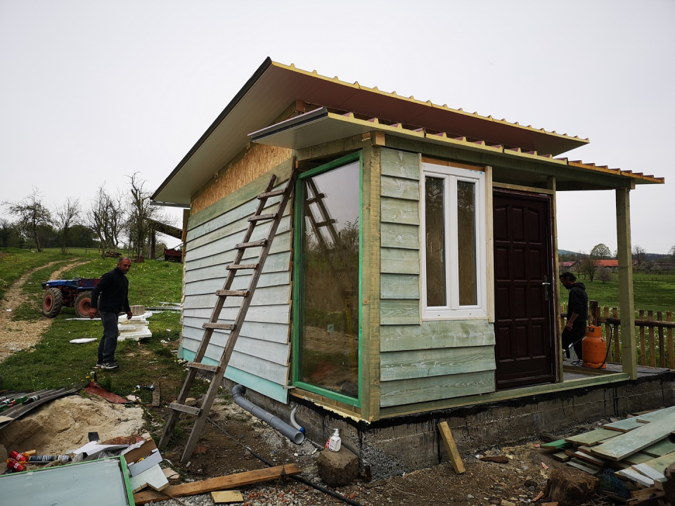 Šibenčani grade novi dom za obitelj stradalu u potresu na Baniji, trebaju vašu pomoć da je dovrše