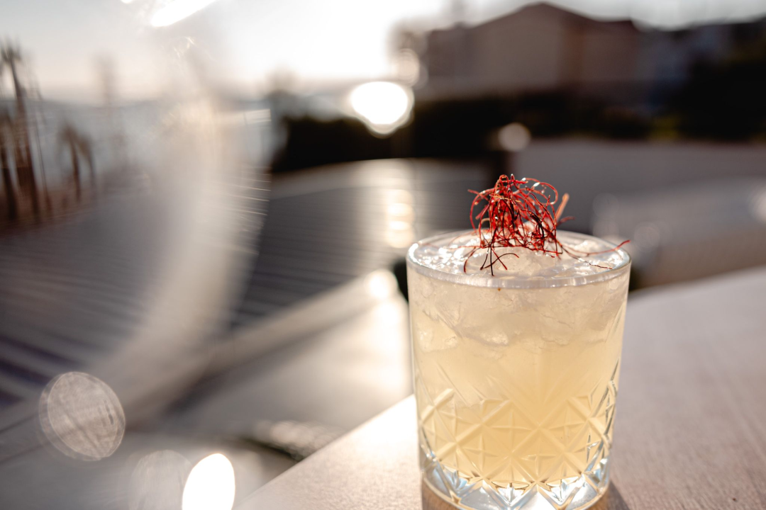 Priuštite si prekrasne trenutke na prozračnoj terasi Pomalo Bistro &amp; Bara u Žaboriću! 