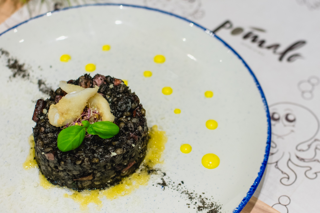 Priuštite si prekrasne trenutke na prozračnoj terasi Pomalo Bistro &amp; Bara u Žaboriću! 