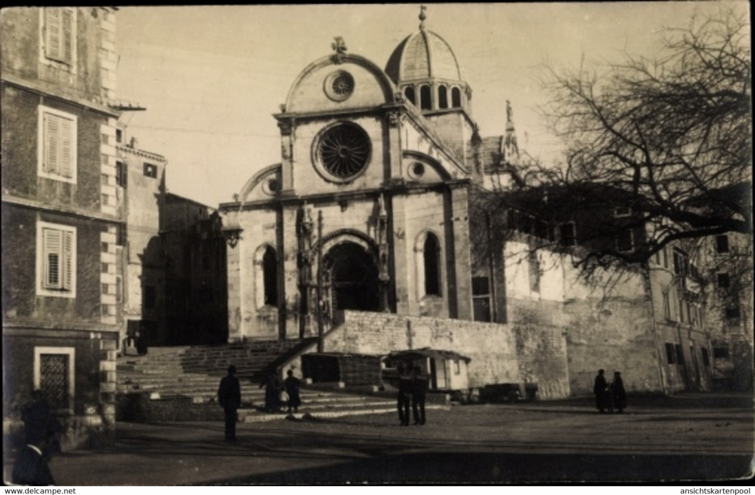 Šibenska ljepotica na starim razglednicama: Pogledajte kako je nekad izgledao okoliš katedrale, sve je bilo drukčije