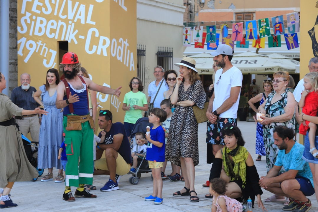 Šibenski glumci vraćaju se kući, a grad cijeli u znaku lijepe pisane riječi     