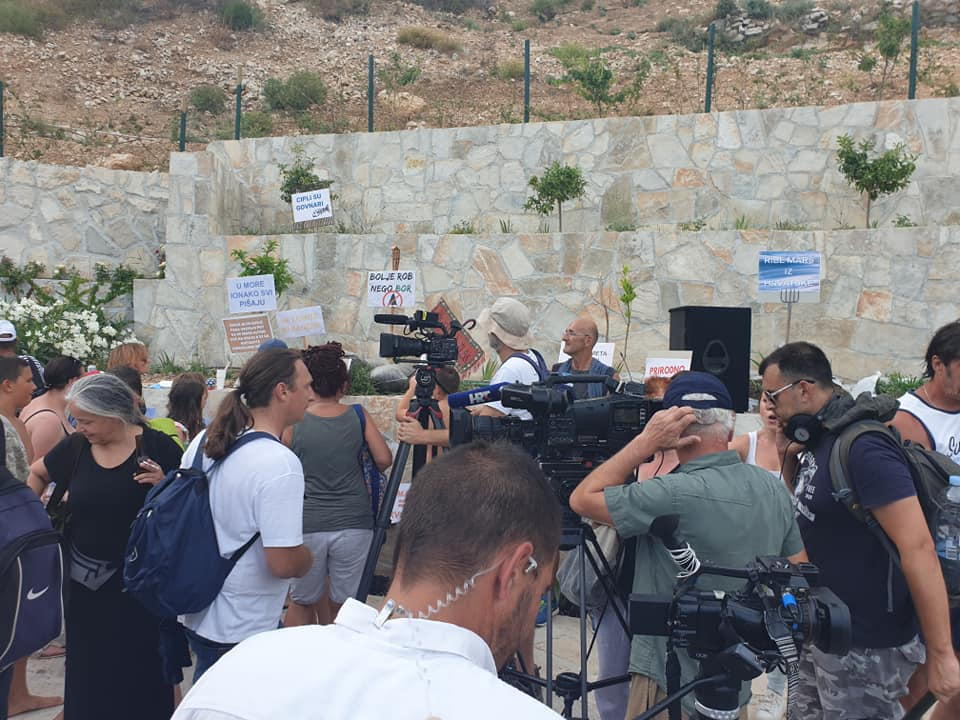 Festival bespravne gradnje na Vruji: 'Tražimo da se ovaj teritorij oslobodi i vrati matičnoj državi!'