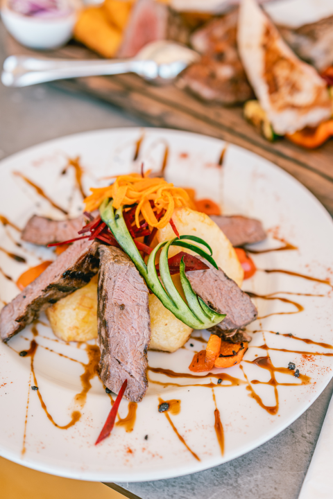 U tribunjskom restoranu Muring uživajte u vrhunskoj spizi uz pogled na staro mjesto! 