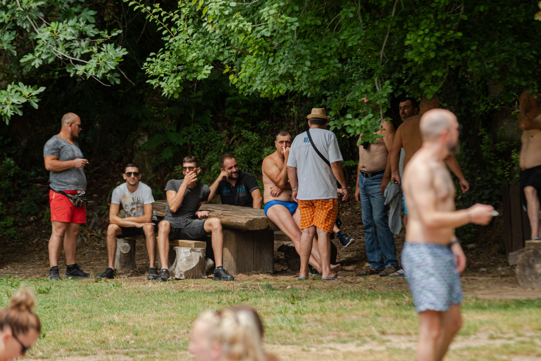 Prosvjedno kupanje na Skradinskom Buku
