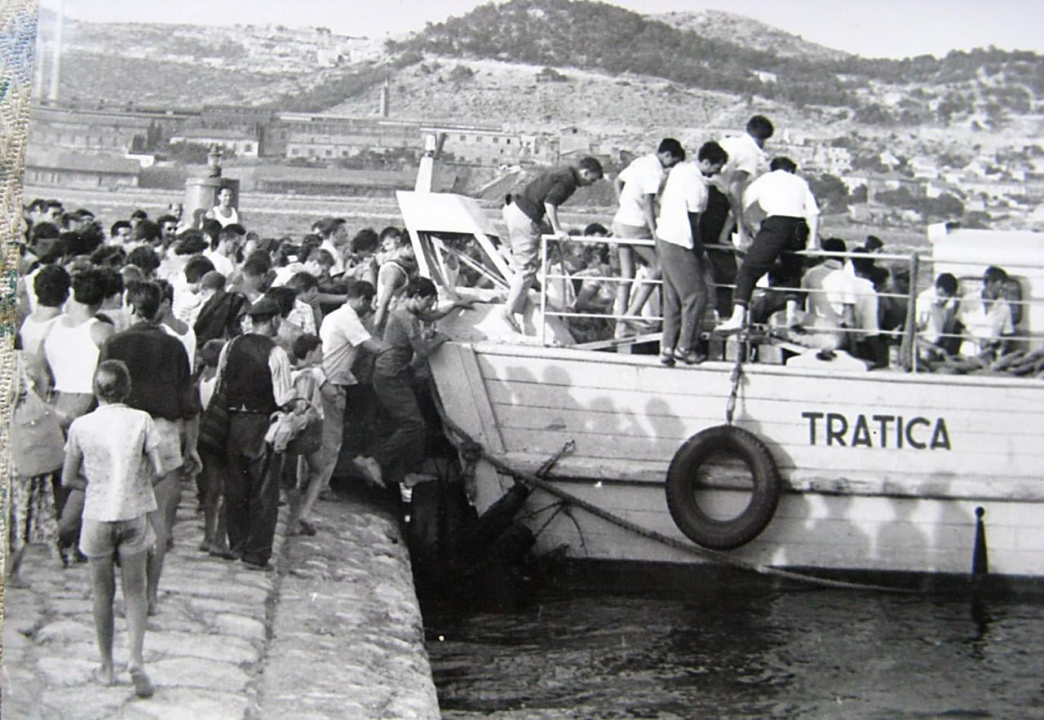 Ova priča i slike vode vas na Martinsku koje više nema: Mudantine iz šalturice i auti kakve imaju još samo kolekcionari 