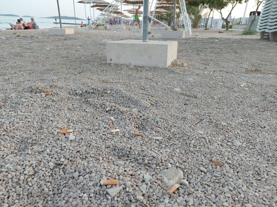 Bez pretjerivanja, Rezalište izgleda odvratno. Kako itko može raširiti šugaman po ovome?