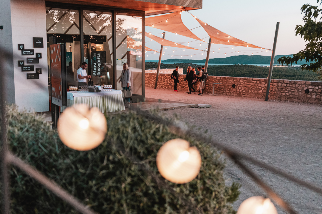 Završile ljetne filmske večeri na Baroneu: Domaći film Murina napunio gledalište do zadnjeg mjesta