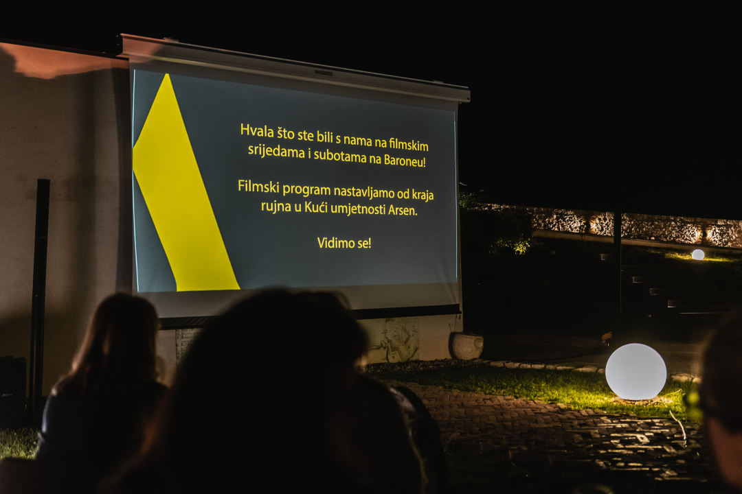 Završile ljetne filmske večeri na Baroneu: Domaći film Murina napunio gledalište do zadnjeg mjesta