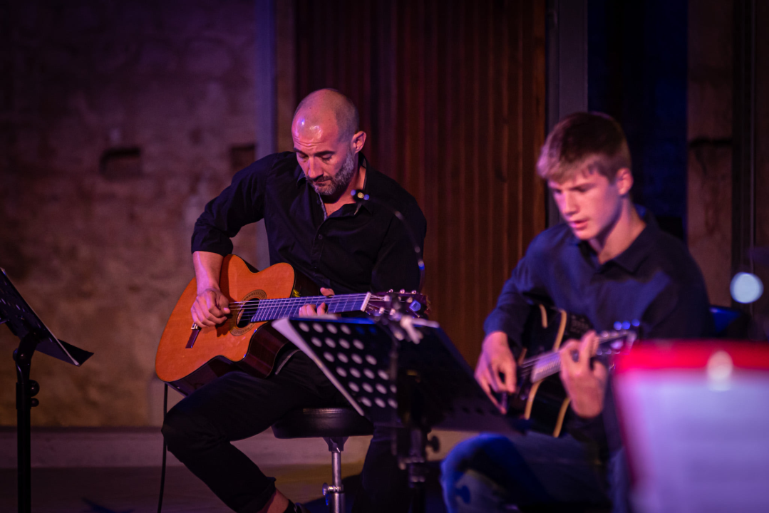 Bralić i Intrade ponovno napunili tvrđavu sv. Mihovila: Pogledajte kako je bilo na koncertu 