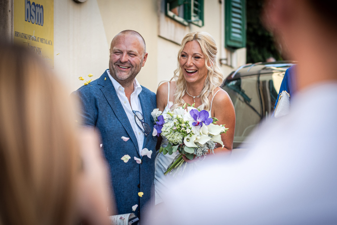 Vjenčanje na belgijski način: Dvije frizijske kobile kaskale centrom grada i rivom  