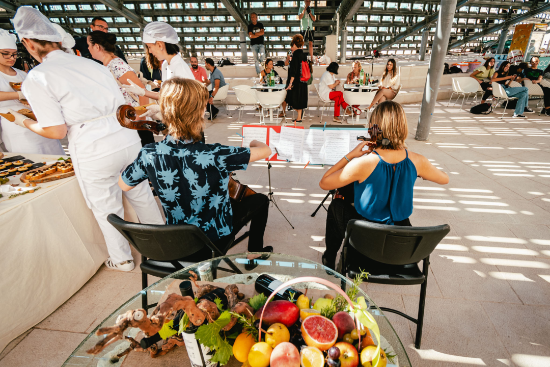 Oni su budućnost hrvatskog ugostiteljstva, učenici TUŠ-a na sv. Mihovilu pokazali kako sljubljuju sir i vino!