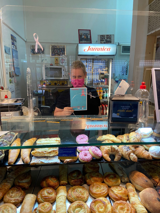 Obilježen Dan ružičaste vrpce: 'Otkrivanje raka dojke u ranoj fazi u 90 posto slučajeva osigurava izlječenje' 