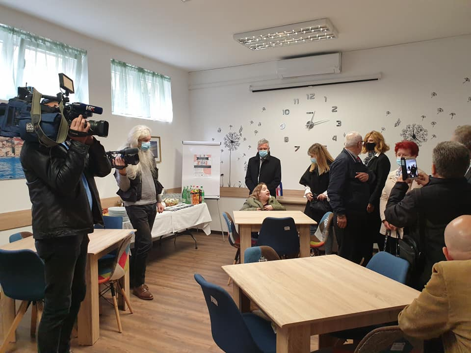 Burić svečano otvorio prostorije Udruge umirovljenika: 'Došao sam vidjeti gdje ću se uskoro družiti'