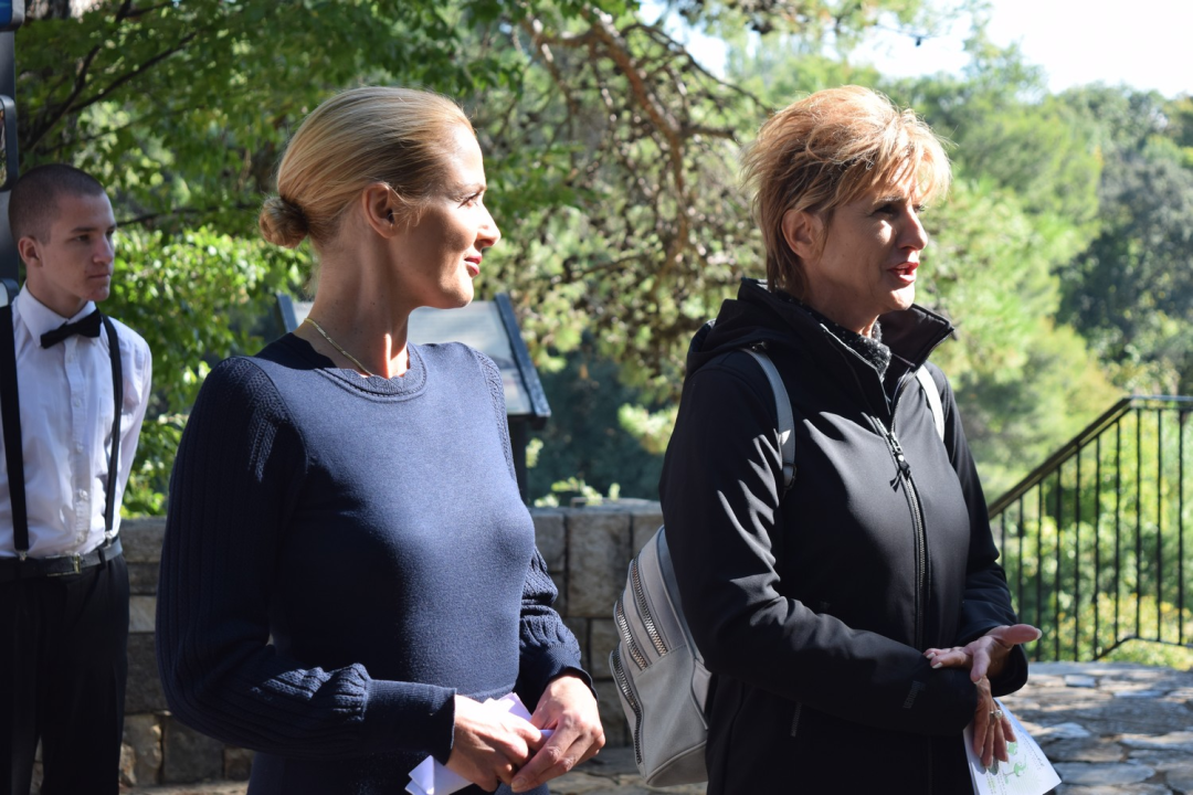 Šibenski srednjoškolci na Skradinskom buku predstavili koktel 'Tekući smaragd'