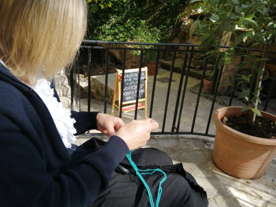 Na Krki radionice izrade igračaka za Šibenske šape i pletenja pokrivača za beskućnike