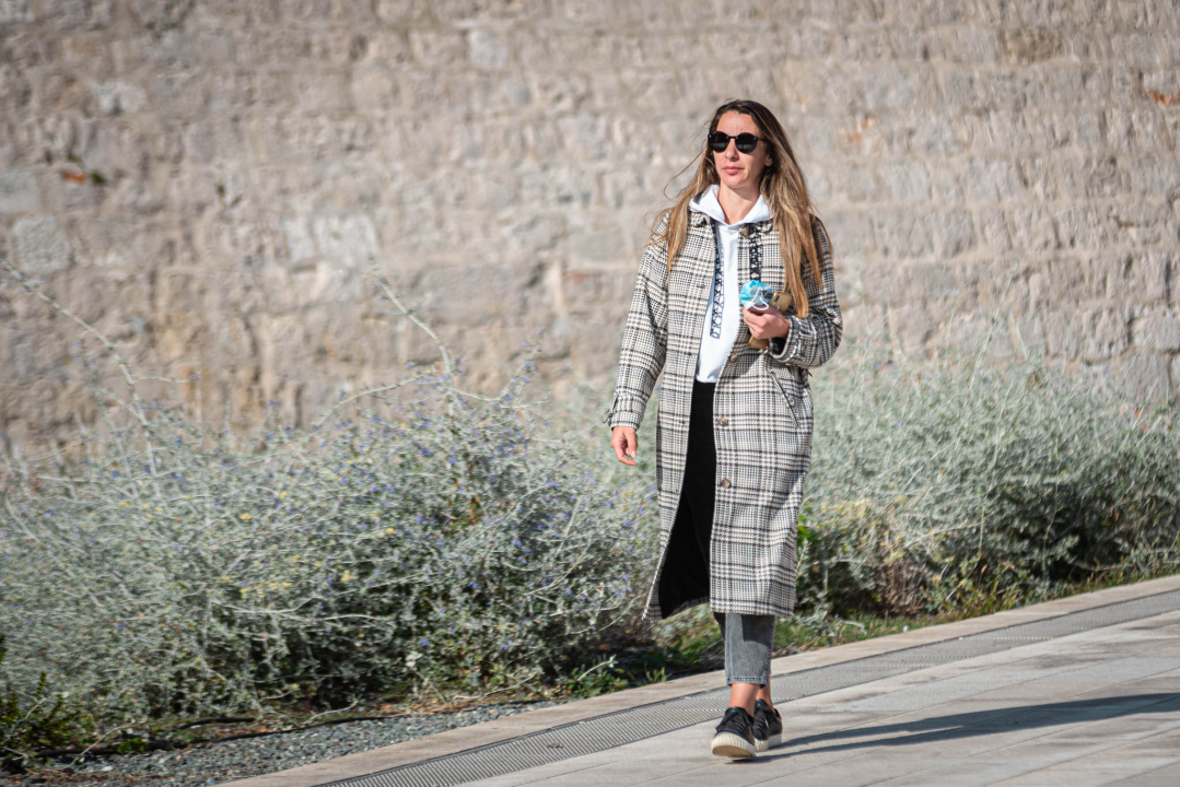 Dame iz đira po gradu pokazale kako kombinirati klasične i trendi komade