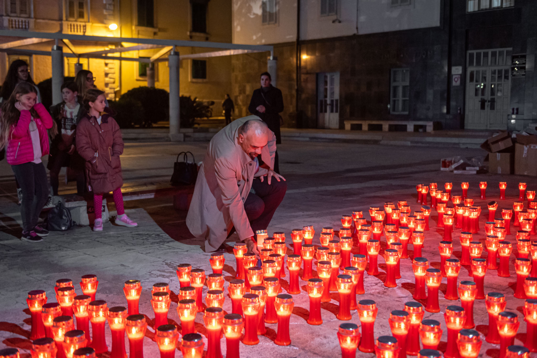 Obilježen Dan sjećanja: 'Oni koji su stradali u Vukovaru su bili prva velika žrtva jednog naroda za svoju slobodu' 