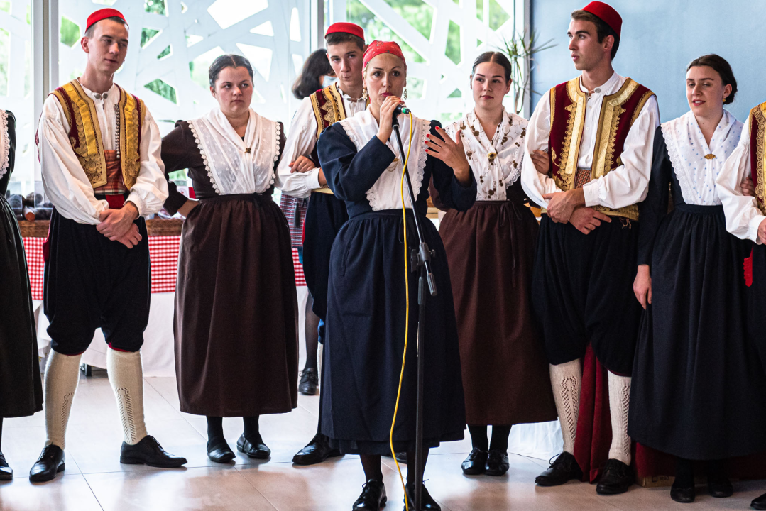 U Amadria parku otvoren Mediteranski sajam: Marijana Petir zaplesala linđo, a poseban hit je štand sa sirom Mercedes   