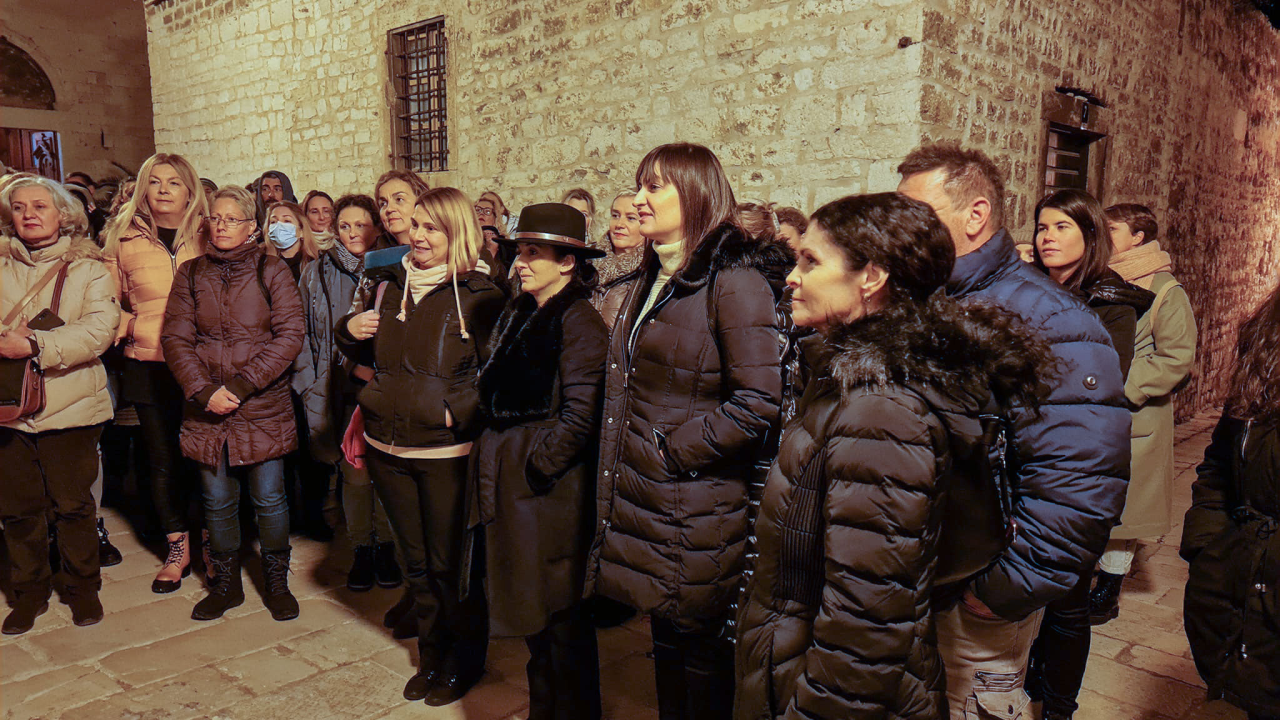 Đir srednjovjekovnim Šibenikom je pun pogodak! Hladna sirotišta, lazareti, mistični samostani, kuga, lov na vještice, iskapanje vukodlaka...