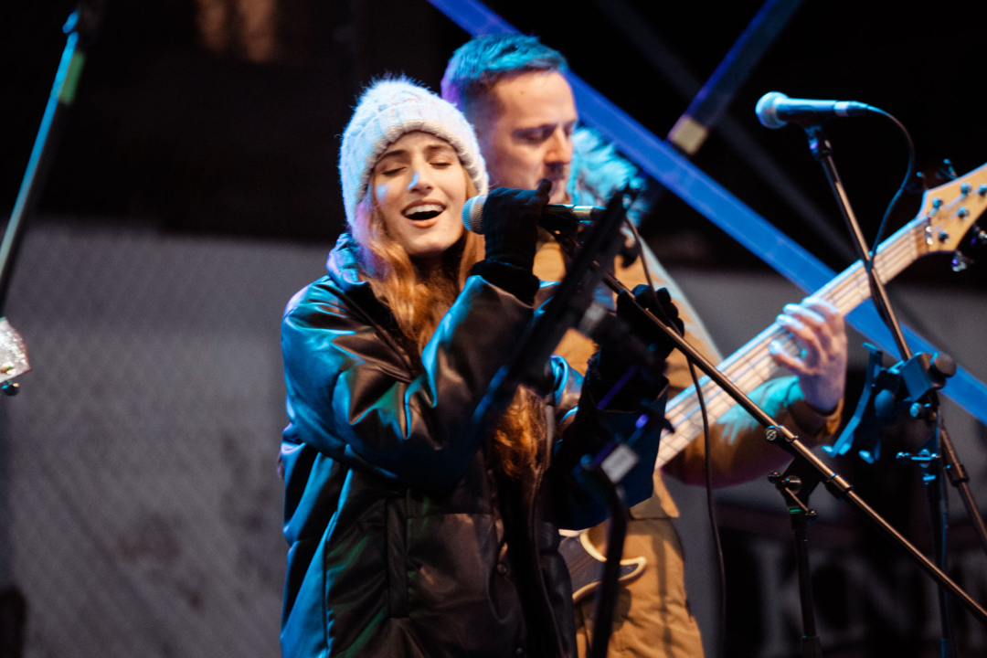 Giuliano i Diktatori zagrijali i rasplesali Kninjane drugog dana Adventa: Pogledajte kako je bilo