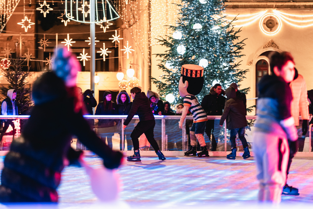 Bajkovito disco klizalište zvijezda na vrhu šibenske Adventure!
