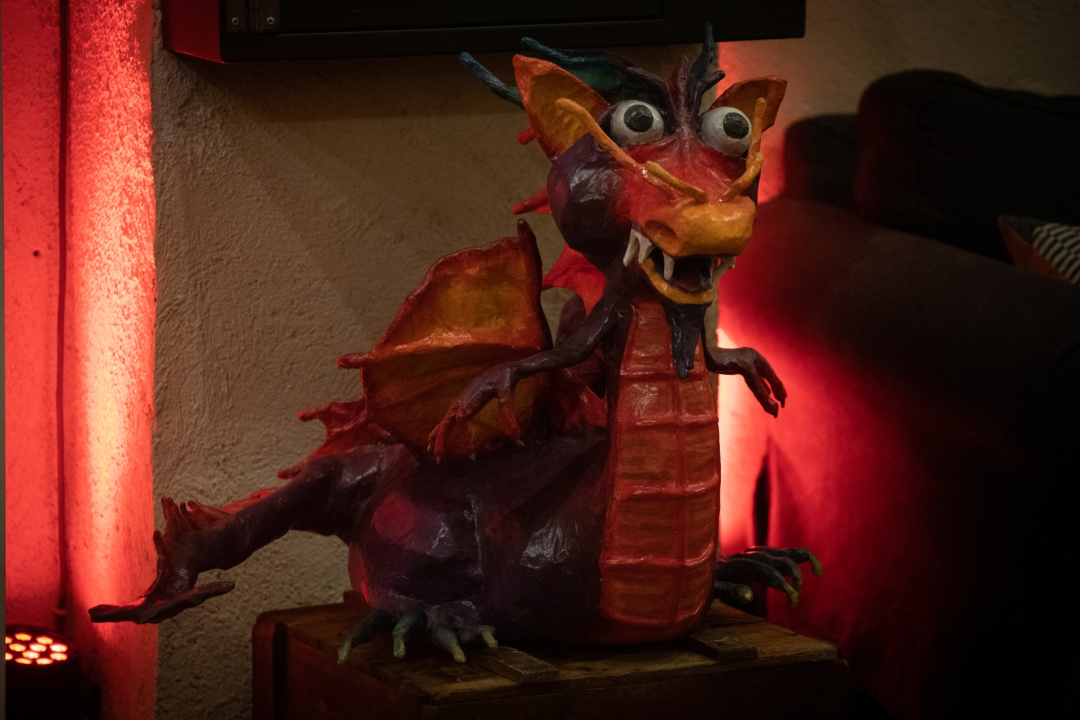 Otvoren Božićni tinel u Azimutu: Prodajna izložba u čarobnom ambijentu