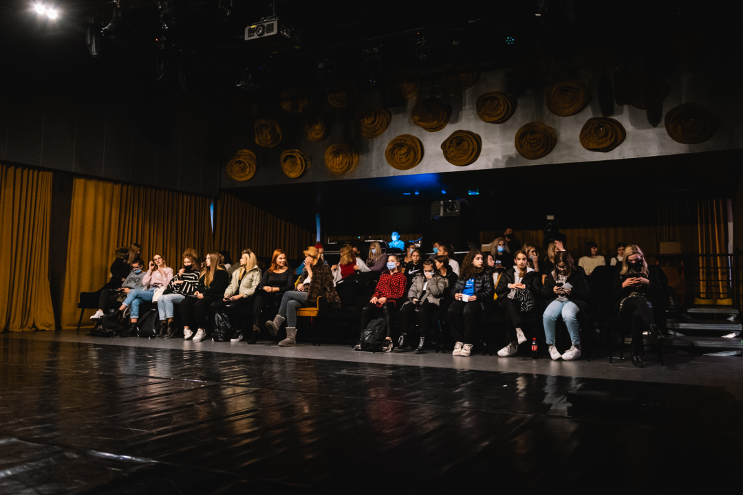 ‘Love will tear us apart’ u Arsenu: Vrhunski ples, vrhunska glazba i slučajni plesač iz publike