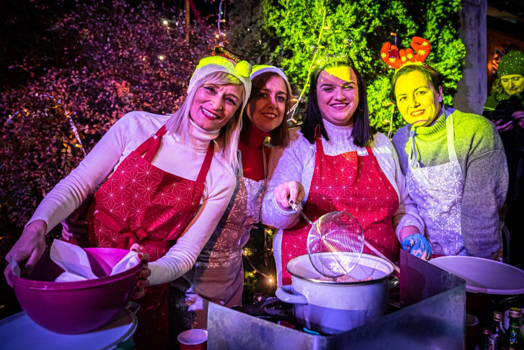 'Grandece od cukra', predvođene popularnom Duki, ispekle najbolje fritule na Frituladi u đardinu 