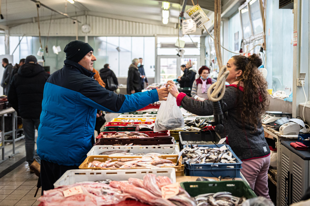 Na Badnji dan i nije neka ponuda na peškariji, Šibenčani su se za ove blagane izgleda pripremili ranije 