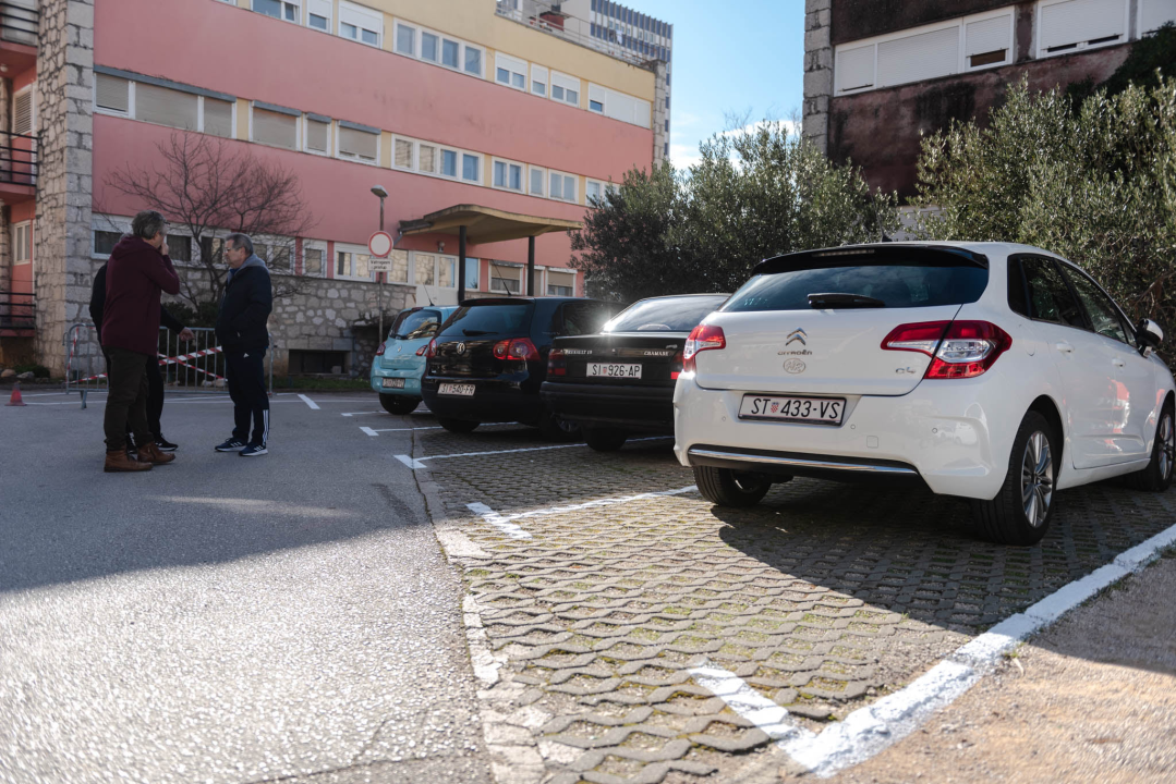 'Dođete u 10 navečer i nemate gdje stati': Hoće li naplata parkinga na Baldekinu stvarno riješiti problem tamošnjih stanara?