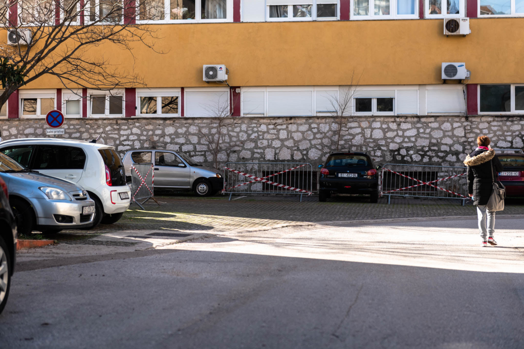 'Dođete u 10 navečer i nemate gdje stati': Hoće li naplata parkinga na Baldekinu stvarno riješiti problem tamošnjih stanara?