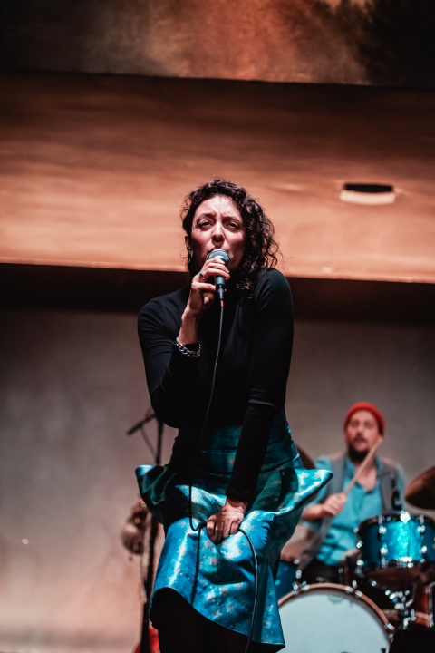 Zvijezda domaće alternativne scene Mary May zablistala u Arsenu