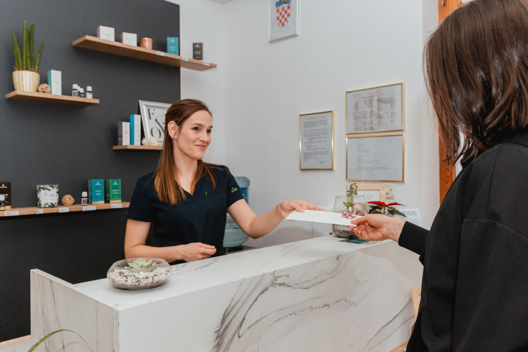 Opremite svoj restoran, bar i stan, sve na jednom mjestu u Mayoku u Vodicama! 