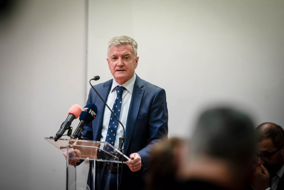 Aktualni sat: Saznali smo datum otvorenja sv. Ivana, kada novi autobusi počinju voziti i je li Šibenik spreman za nuklearni napad