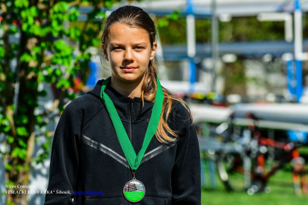 Veslački klub Krka na međunarodnoj regati u Zagrebu osvojio niz medalja