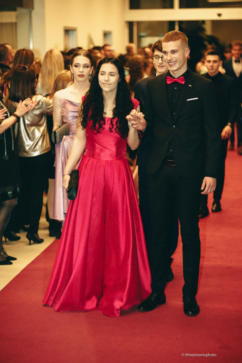 Učenici Medicinske škole u večeri koju će pamtiti do kraja života (2. dio)