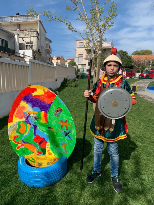 Male vodičke žudije iz vrtića zajedno s velikim žudijama čuvali Kristov grob