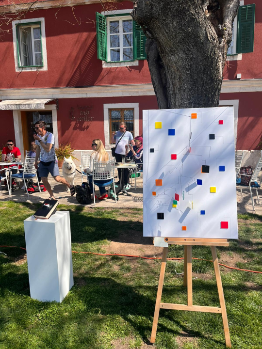 Svjetski dan umjetnosti: Ispred Azimuta svoja djela izložilo 18 umjetnika