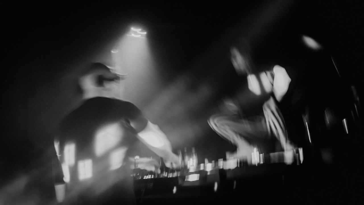 BDSM, izložba Štrace, DJ-i i lutke: Dvije fenomenalne večeri na krcatom podiju preuređenog Tunela