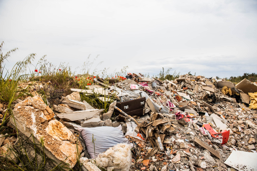 Ilegalan dovoz i paljenje otpada kod Primoštena Burnjeg, Stipe Petrina: 'Nemam pojma o čemu je riječ!'