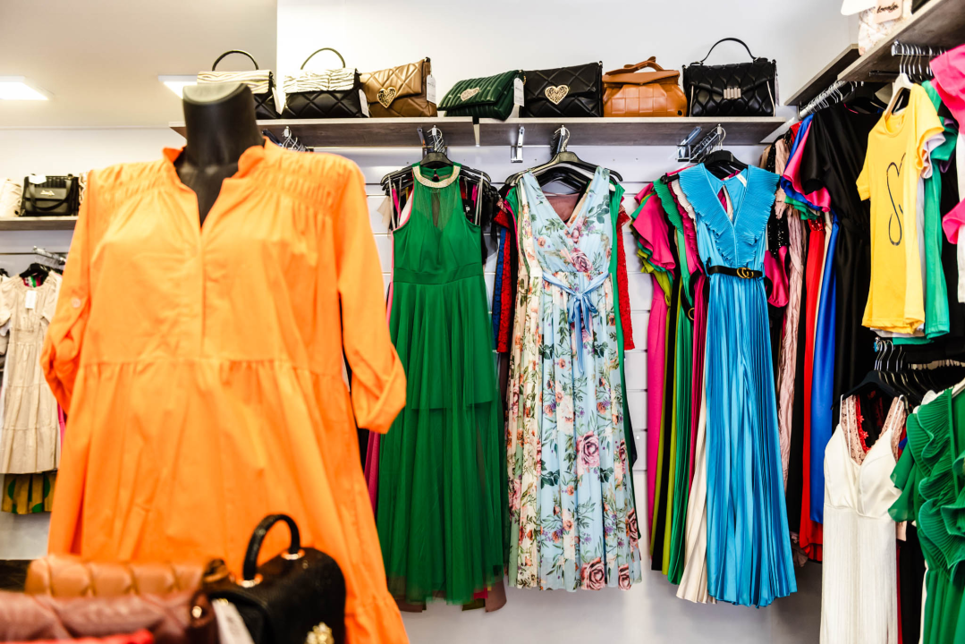 Super komade za svečane prigode pronađite u Butiku Cecily! 