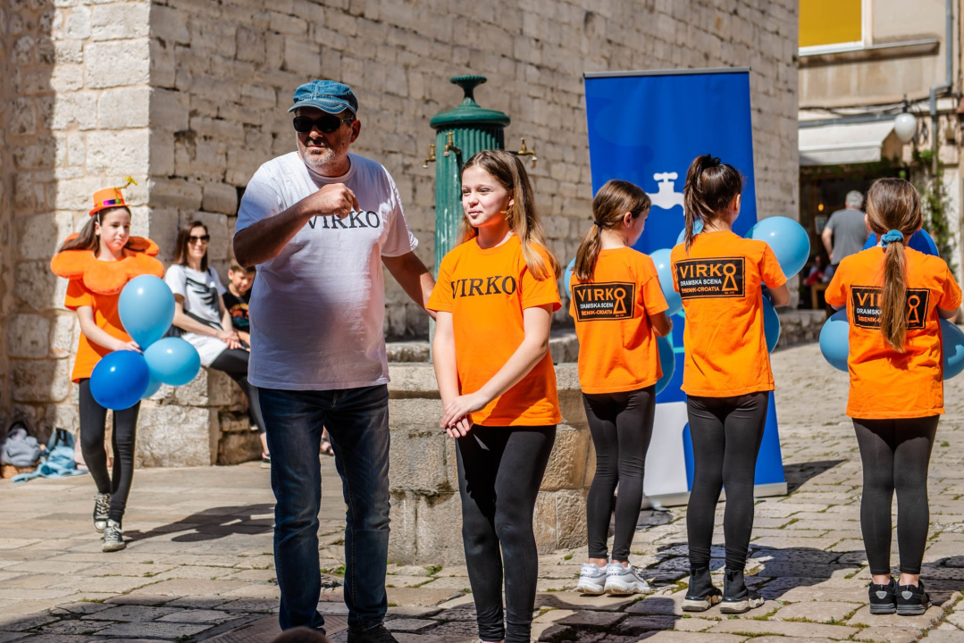 Na današnji dan prije 143 godine Šibenik se po prvi put napio pitke vode s javne špine na Maloj loži 