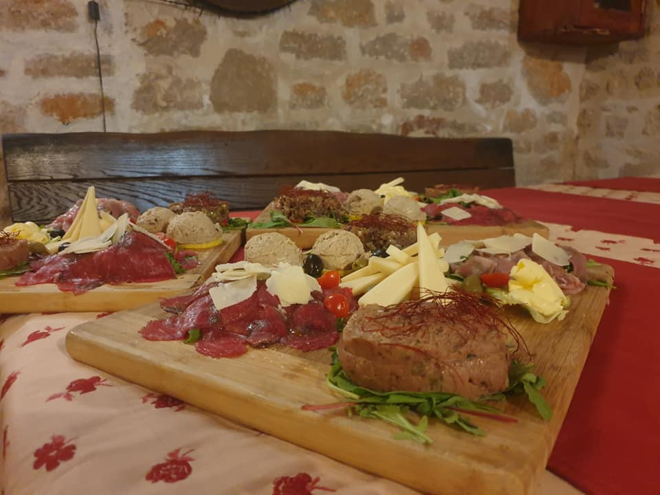 Pripremite svoja stopala za ljeto uz pedikure Love yourself studija!