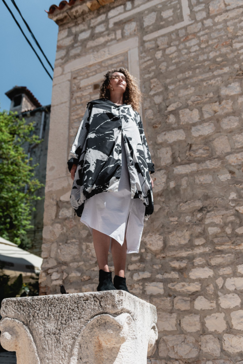 Osvježite svoju garderobu dizajnerskim komadima iz Galerije Juraj Dalmatinac!