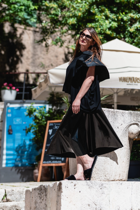 Osvježite svoju garderobu dizajnerskim komadima iz Galerije Juraj Dalmatinac!