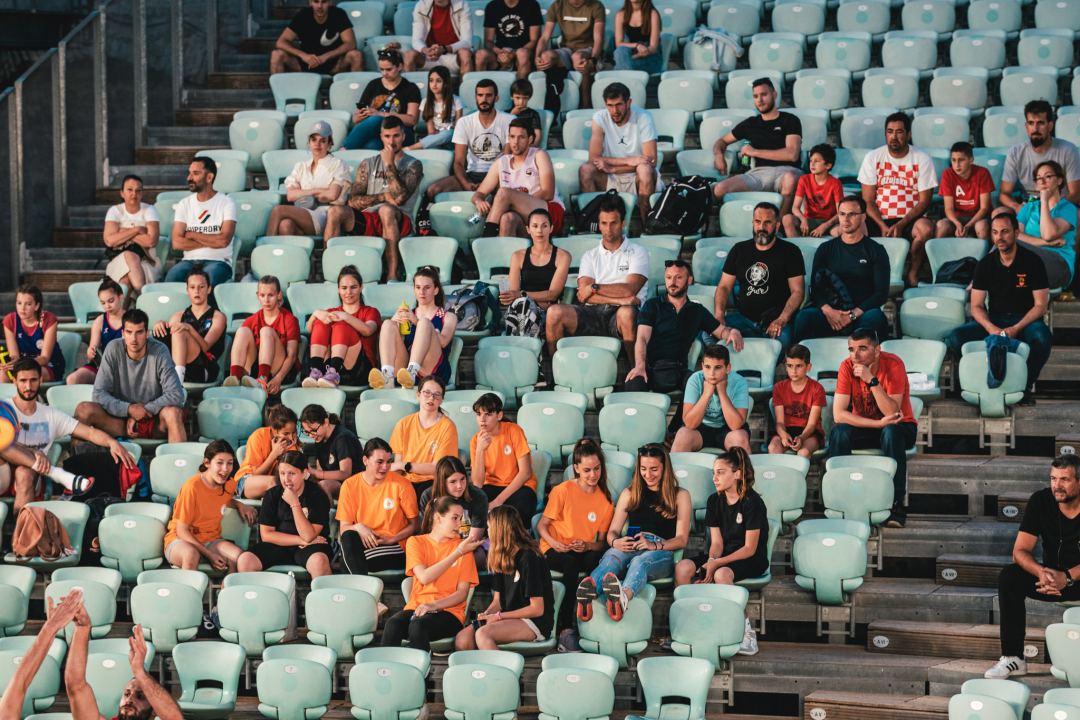 Basket se na Mihovilu i sinoć igrao pred gotovo praznim gledalištem, ako izuzmemo igrače!