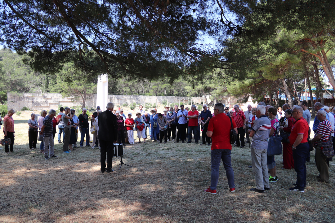 Prošlo je 80 godina od strijeljanja Rade Končara i drugova: U spomen parku položeni vijenci