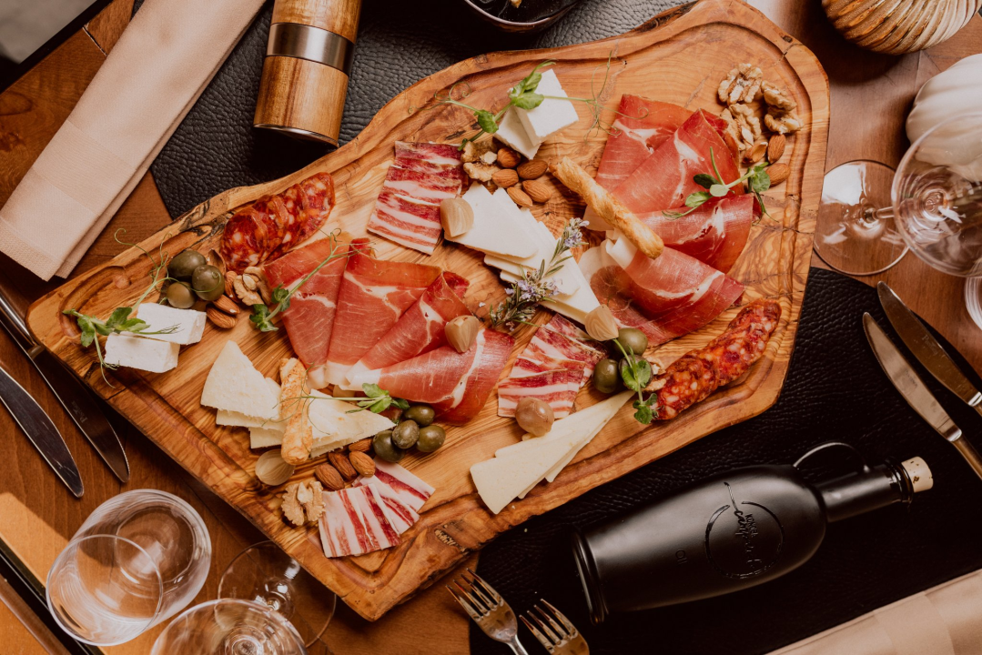 Konoba Campanelo otvorila je terasu s najljepšim pogledom uz gostovanje Melkiora Bašića!